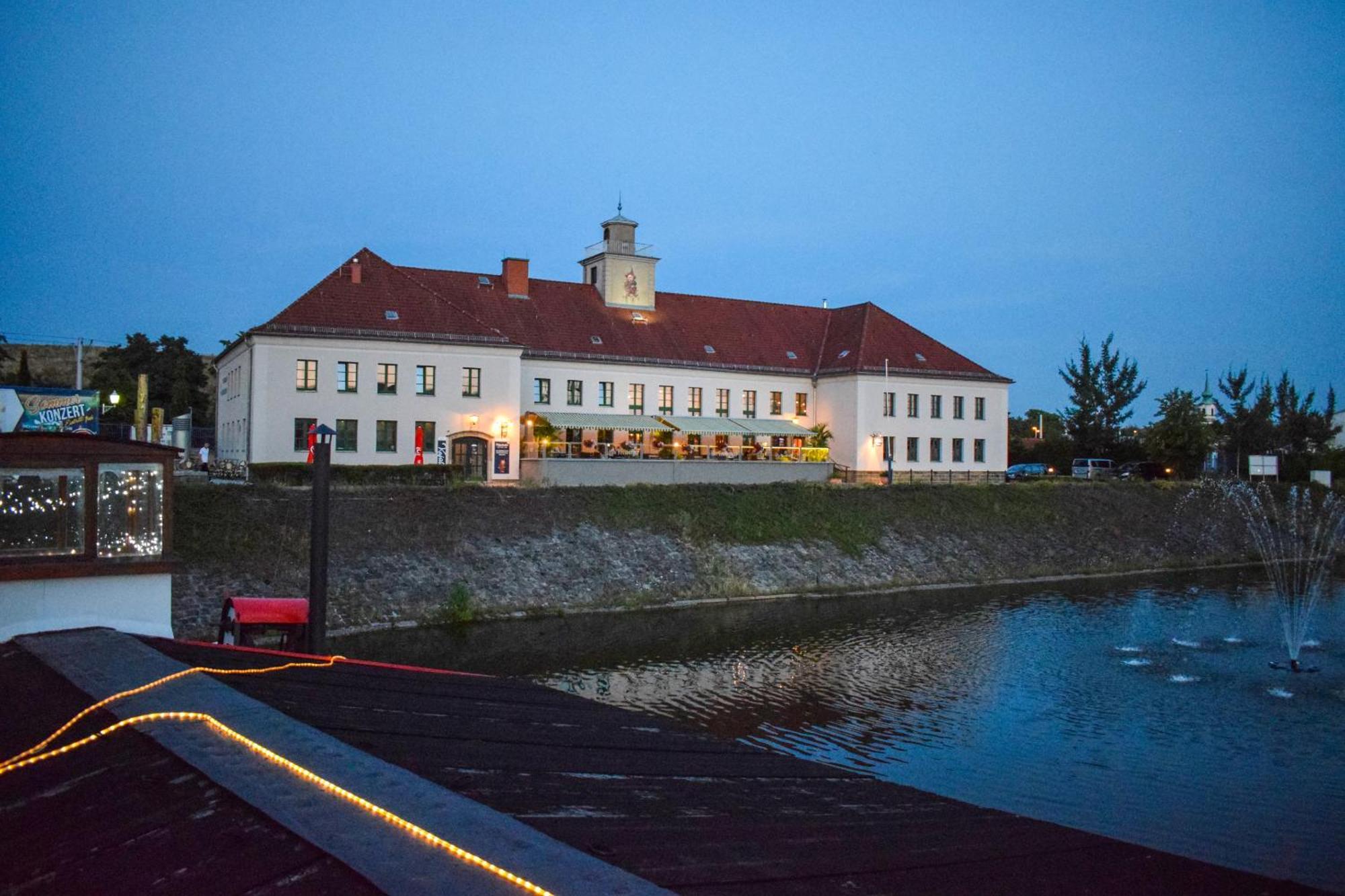 Restaurant Und Alberthafen * Dresde